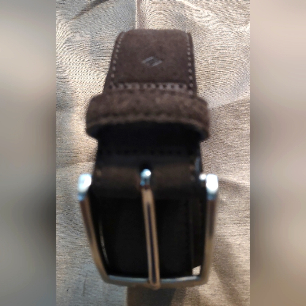Joseph Abboud brown suede belt mens size 40. New with tags.